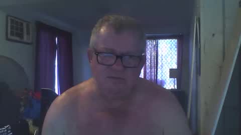 Snapshot of darwincock chatting on December 28, 10:13 pm darwincock online show from December 28, 10:13 pm