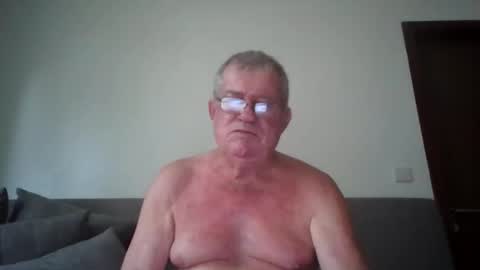 Snapshot of darwincock chatting on June 9, 1:28 am darwincock online show from June 9, 1:28 am