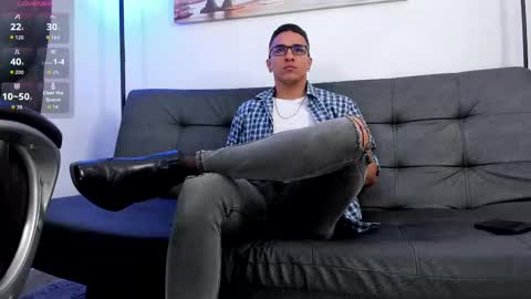 Snapshot of dash_bukoski chatting on October 5, 1:09 pm Dash online show from October 5, 1:09 pm