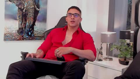 Snapshot of dash_bukoski chatting on February 14, 2:47 pm Dash online show from February 14, 2:47 pm