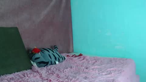 Snapshot of dasne19 chatting on December 7, 9:00 pm Dafne online show from December 7, 9:00 pm