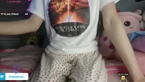 Kiara  online show from December 20, 5:47 am