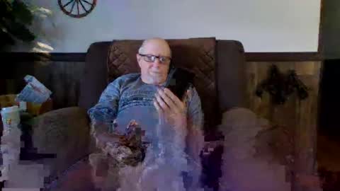 Snapshot of dave571960 chatting on October 1, 11:27 am dave571960 online show from October 1, 11:27 am