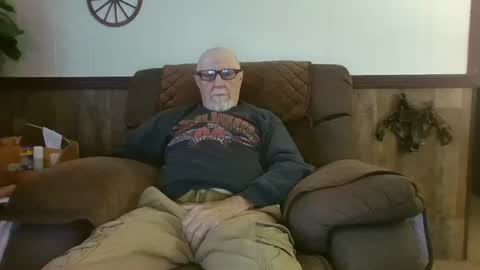 Snapshot of dave571960 chatting on July 17, 9:49 am dave571960 online show from July 17, 9:49 am