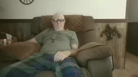 Snapshot of dave571960 chatting on July 18, 10:30 am dave571960 online show from July 18, 10:30 am