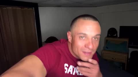 Snapshot of dave875126 chatting on May 9, 10:48 pm dave875126 online show from May 9, 10:48 pm