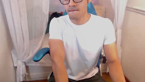 Dave Bakers online show from April 4, 10:51 pm