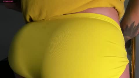 Snapshot of dave_hs chatting on February 22, 2:02 am dave_hs online show from February 22, 2:02 am