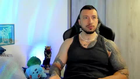 DAVE MAX online show from February 19, 2:24 pm