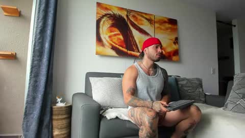 DAVE MAX online show from April 13, 4:45 pm