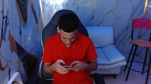 Snapshot of dave_skinnycum420 chatting on April 5, 1:08 pm dave online show from April 5, 1:08 pm