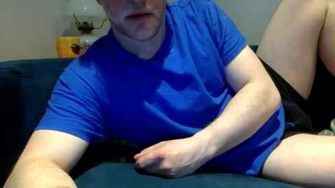 daveb709709709 online show from April 17, 1:41 am