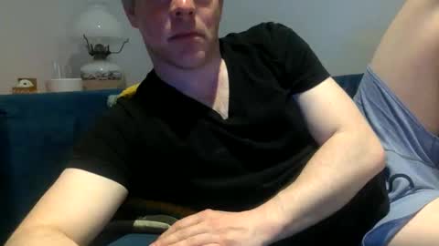 daveb709709709 online show from April 21, 2:04 am
