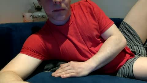 daveb709709709 online show from April 28, 2:27 am