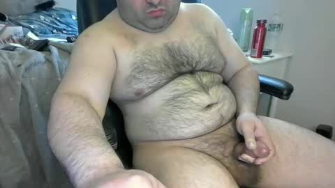 Snapshot of daveishorny1988 chatting on April 28, 5:51 pm daveishorny1988 online show from April 28, 5:51 pm