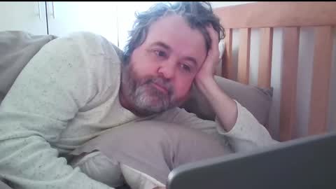 Snapshot of davenotts27179 chatting on March 1, 8:45 am Dave notts online show from March 1, 8:45 am