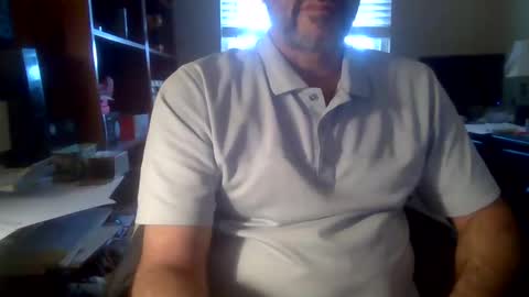 Snapshot of davethebooky chatting on December 21, 7:06 pm Dave online show from December 21, 7:06 pm