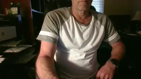 Snapshot of davethebooky chatting on February 19, 6:37 pm Dave online show from February 19, 6:37 pm