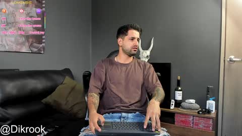 Snapshot of davevilboy chatting on February 6, 12:16 pm Daves online show from February 6, 12:16 pm