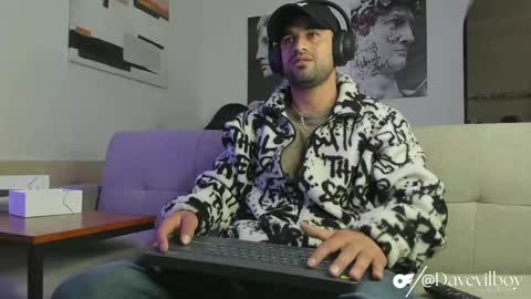 Snapshot of davevilboy chatting on September 23, 2:09 pm Daves online show from September 23, 2:09 pm