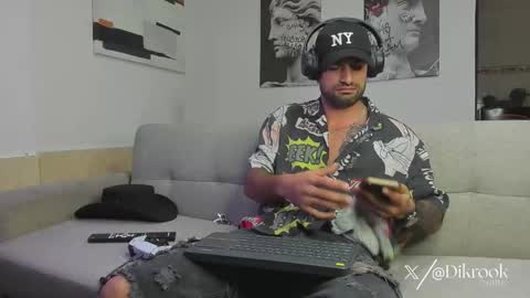 Snapshot of davevilboy chatting on September 28, 3:06 pm Daves online show from September 28, 3:06 pm