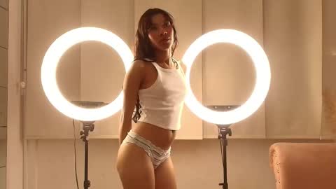 daviana_hill online show from December 5, 11:52 am