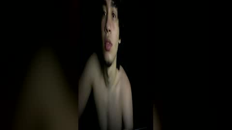Snapshot of david0502y chatting on June 18, 7:19 am david0502y online show from June 18, 7:19 am