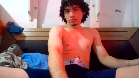 Snapshot of david0502y chatting on July 6, 6:43 pm david0502y online show from July 6, 6:43 pm
