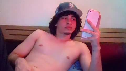 Snapshot of david0502y chatting on July 30, 6:51 pm david0502y online show from July 30, 6:51 pm