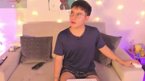 david_and_friend online show from February 10, 12:42 pm