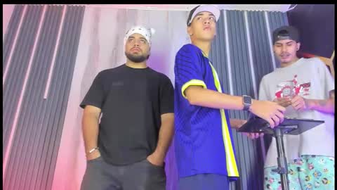 david_bigcock20 online show from February 28, 9:05 pm