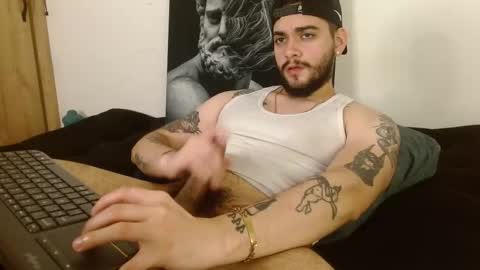 Twitter davidsanctum online show from January 17, 6:40 am