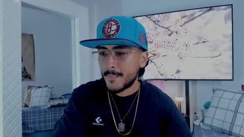 Hey im David that loves to explore and speak their fantasies. Very open talktative and nice. Feel free to chat with me online show from March 18, 6:44 pm