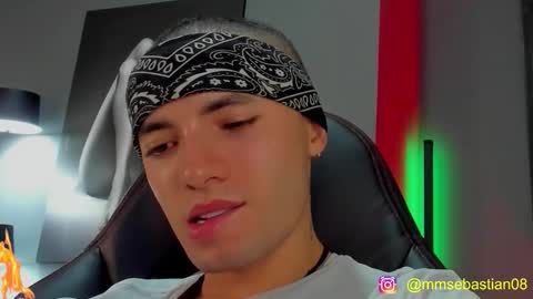 David Jons online show from February 13, 1:45 am