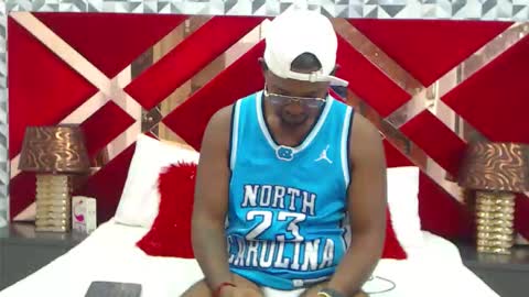 Snapshot of davidblackxl chatting on June 2, 2:41 pm BigBulge online show from June 2, 2:41 pm
