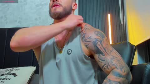 David Blakee online show from December 13, 5:05 am