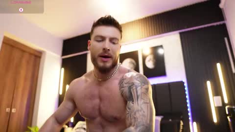 Snapshot of davidd_blake chatting on January 18, 3:54 am David Blakee online show from January 18, 3:54 am