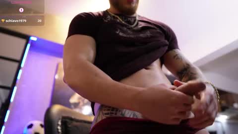 Snapshot of davidd_blake chatting on February 18, 5:03 am David Blakee online show from February 18, 5:03 am