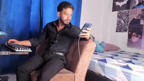 Snapshot of davide_daniels chatting on February 13, 5:20 pm Davide online show from February 13, 5:20 pm