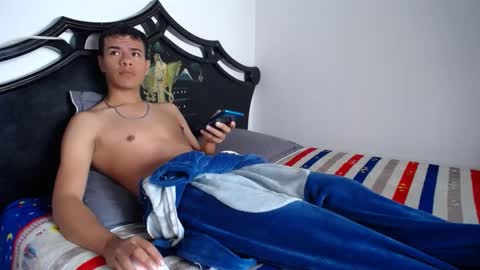 Snapshot of davidkaloc chatting on October 19, 5:13 pm David online show from October 19, 5:13 pm