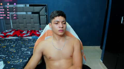 davidro030 online show from April 3, 4:10 am