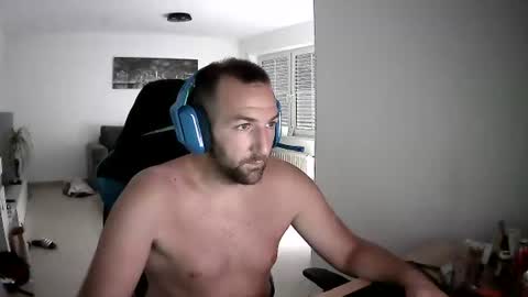 Snapshot of daviid420 chatting on July 8, 1:04 pm daviid420 online show from July 8, 1:04 pm