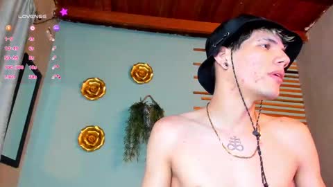 Snapshot of daviid_huge chatting on September 16, 8:15 am daviid_huge online show from September 16, 8:15 am