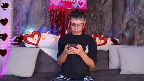 Snapshot of daviid_laid_ chatting on February 12, 8:26 pm David online show from February 12, 8:26 pm