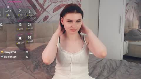 Louise online show from May 7, 10:37 pm