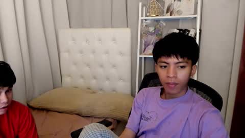 Snapshot of davincihugecock chatting on February 25, 4:38 pm daniel online show from February 25, 4:38 pm