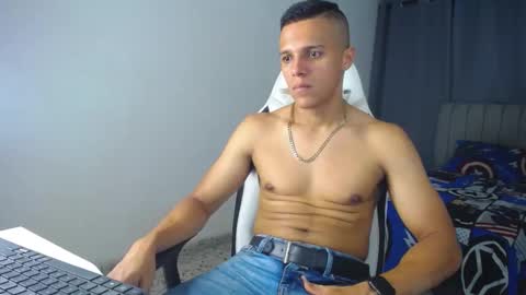 Snapshot of davisito7 chatting on January 29, 3:12 am David Angel online show from January 29, 3:12 am