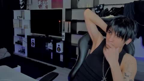 Snapshot of davisross chatting on February 13, 8:05 pm davis online show from February 13, 8:05 pm