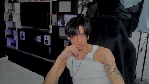 Snapshot of davisross chatting on March 8, 6:23 pm davis online show from March 8, 6:23 pm