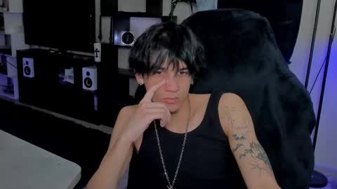 Snapshot of davisross chatting on March 17, 8:45 pm davis online show from March 17, 8:45 pm